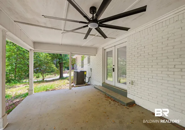 Photo 3 of Sale Pending at 3109 Grishilde Dr, Mobile, AL 36693 | MLS# 399962 | Listing updated on 2026-09-30
