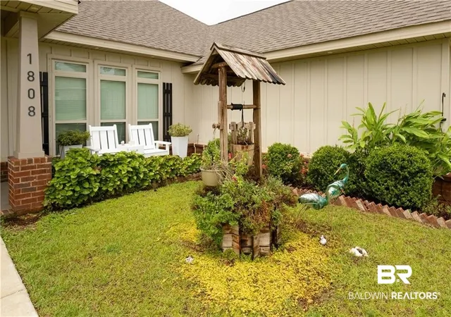 Photo 4 of Single family home for sale at 1808 Gwin Ct, Mobile, AL 36695 | MLS# 400163 | Listing updated on 2026-09-12