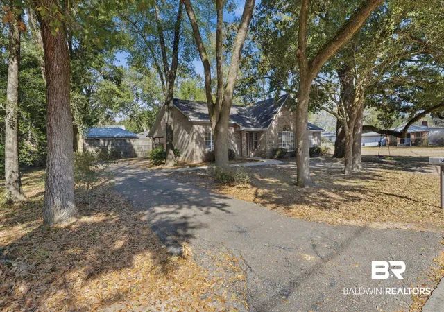 Photo 4 of Single family home for sale at 502 3rd Street, Fairhope, AL 36532 | MLS# 392028 | Listing updated on 2026-08-25