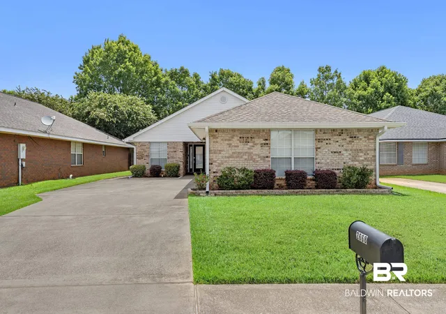 Photo 3 of Single family home for sale at 2668 Hampton Park Cir, Foley, AL 36535 | MLS# 399660 | Listing updated on 2026-10-21