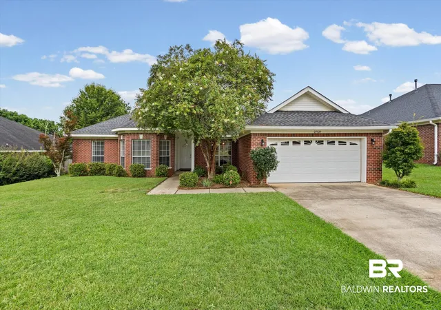 Photo 2 of Single family home for sale at 27529 Stratford Glen Dr, Daphne, AL 36526 | MLS# 406597 | Listing updated on 2026-08-27