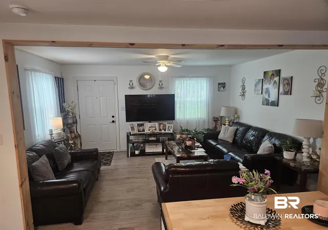 Photo 3 of Sale Pending at 501 W Magnolia St, Bay Minette, AL 36507 | MLS# 397485 | Listing updated on 2026-09-17