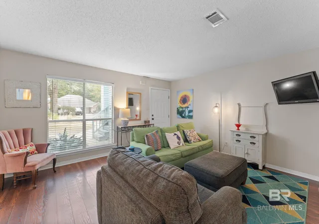 Homes for sale in Fairhope, AL | 8540 Southwood Court #B, Fairhope, AL 36532 | MLS# 393831