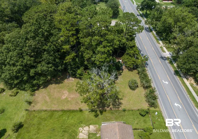 Photo 3 of Sale Pending at 1 Hand Ave, Bay Minette, AL 36507 | MLS# 391362 | Listing updated on 2026-07-23