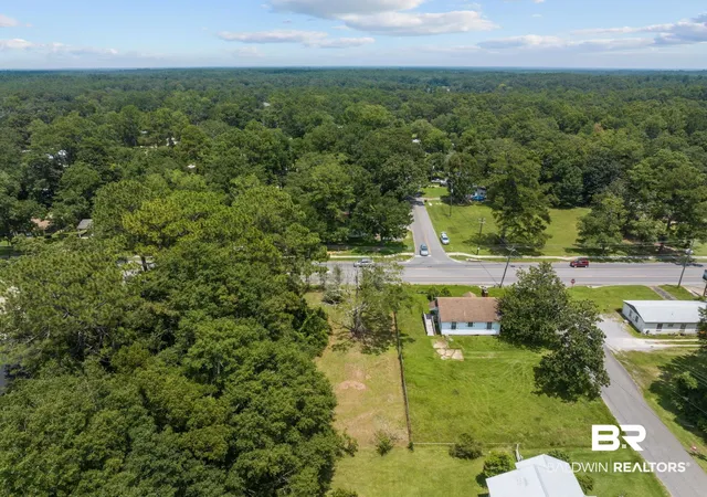 Photo 4 of Sale Pending at 1 Hand Ave, Bay Minette, AL 36507 | MLS# 391362 | Listing updated on 2026-07-23