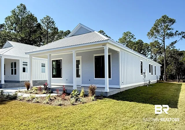 Photo 2 of Single family home for sale at 1965 Middle Brigadoon Trail, Gulf Shores, AL 36542 | MLS# 405497 | Listing updated on 2026-09-29