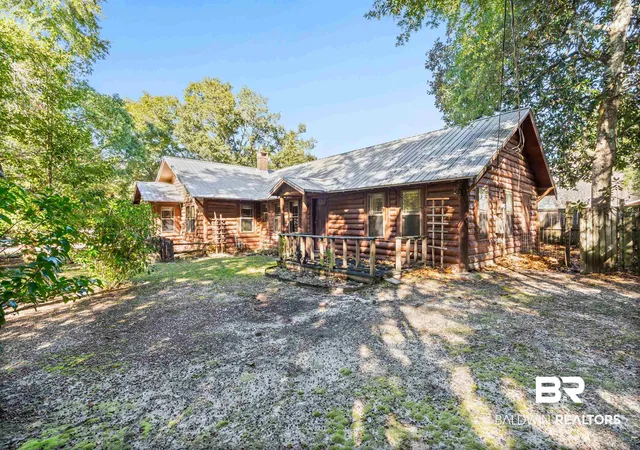 Photo 1 of Single family home for sale at 107 S Bayview St, Fairhope, AL 36532 | MLS# 389428 | Listing updated on 2026-08-03