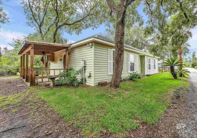 Homes for sale in Gulf Shores, AL | 1624 Jackson Court, Gulf Shores, AL 36542 | MLS# 398657