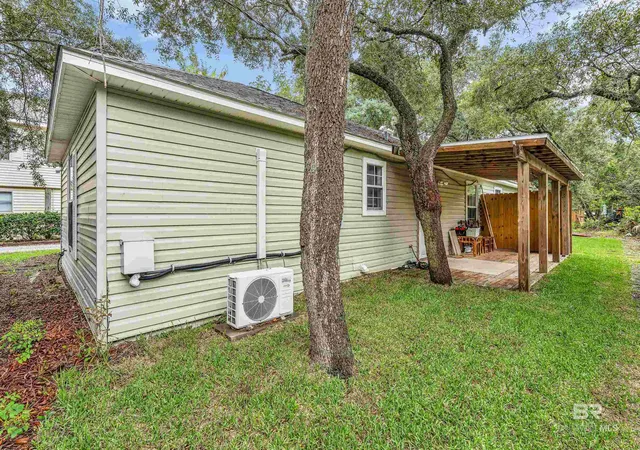Homes for sale in Gulf Shores, AL | 1624 Jackson Court, Gulf Shores, AL 36542 | MLS# 398657