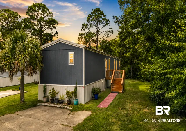 Photo 3 of Manufactured home for sale at 25015 Pompano Dr, Elberta, AL 36530 | MLS# 409140 | Listing updated on 2026-09-06