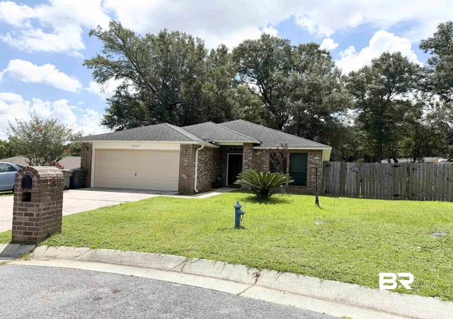 Photo 2 of Single family home for sale at 2007 Gren Ml Ct, Cantonment, FL 32533 | MLS# 399328 | Listing updated on 2026-07-24
