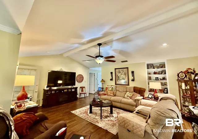 Photo 3 of Sale Pending at 6 Mccue Cir, Fairhope, AL 36532 | MLS# 396628 | Listing updated on 2026-08-20