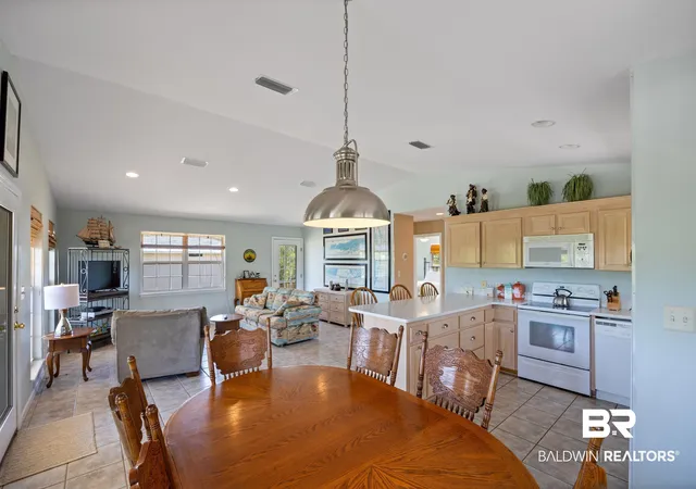 Photo 4 of Single family home for sale at 6782 Palmetto Dr, Gulf Shores, AL 36542 | MLS# 394859 | Listing updated on 2026-10-06