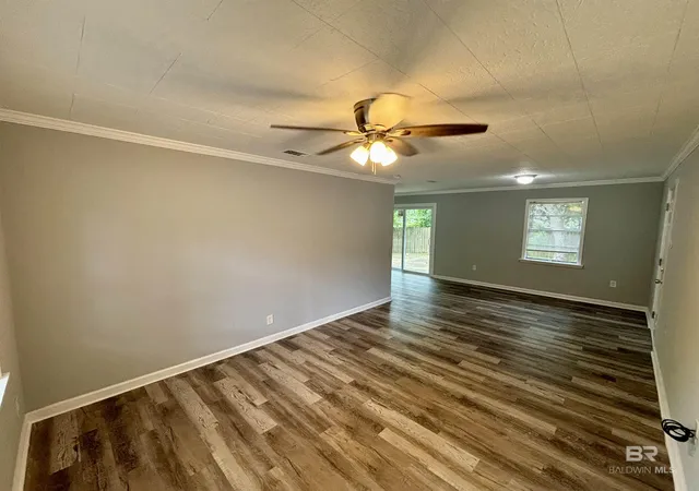 Homes for sale in Mobile, AL | 466 Pinehill Dr, Mobile, AL 36606 | MLS# 399033