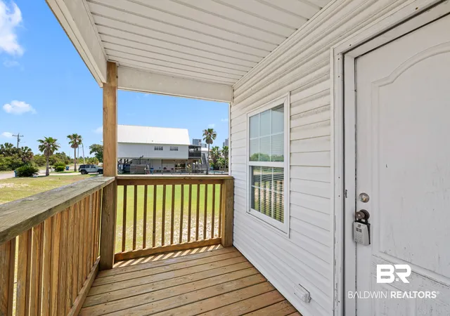 Photo 4 of Sale Pending at 343 E 2nd Avenue, Gulf Shores, AL 36542 | MLS# 406602 | Listing updated on 2026-09-30