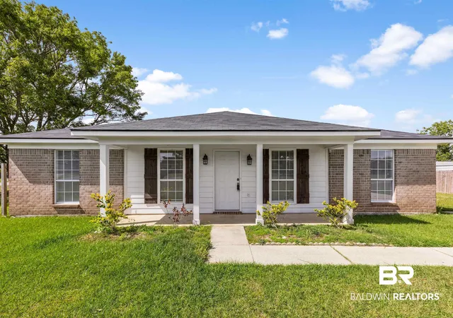 Photo 3 of Single family home for sale at 18979 Dalewood Cir, Robertsdale, AL 36567 | MLS# 394851 | Listing updated on 2026-08-27