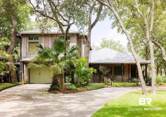 Photo 2 of Single family home for sale at 8401 Osprey Dr, Elberta, AL 36530 | MLS# 391655 | Listing updated on 2026-08-24
