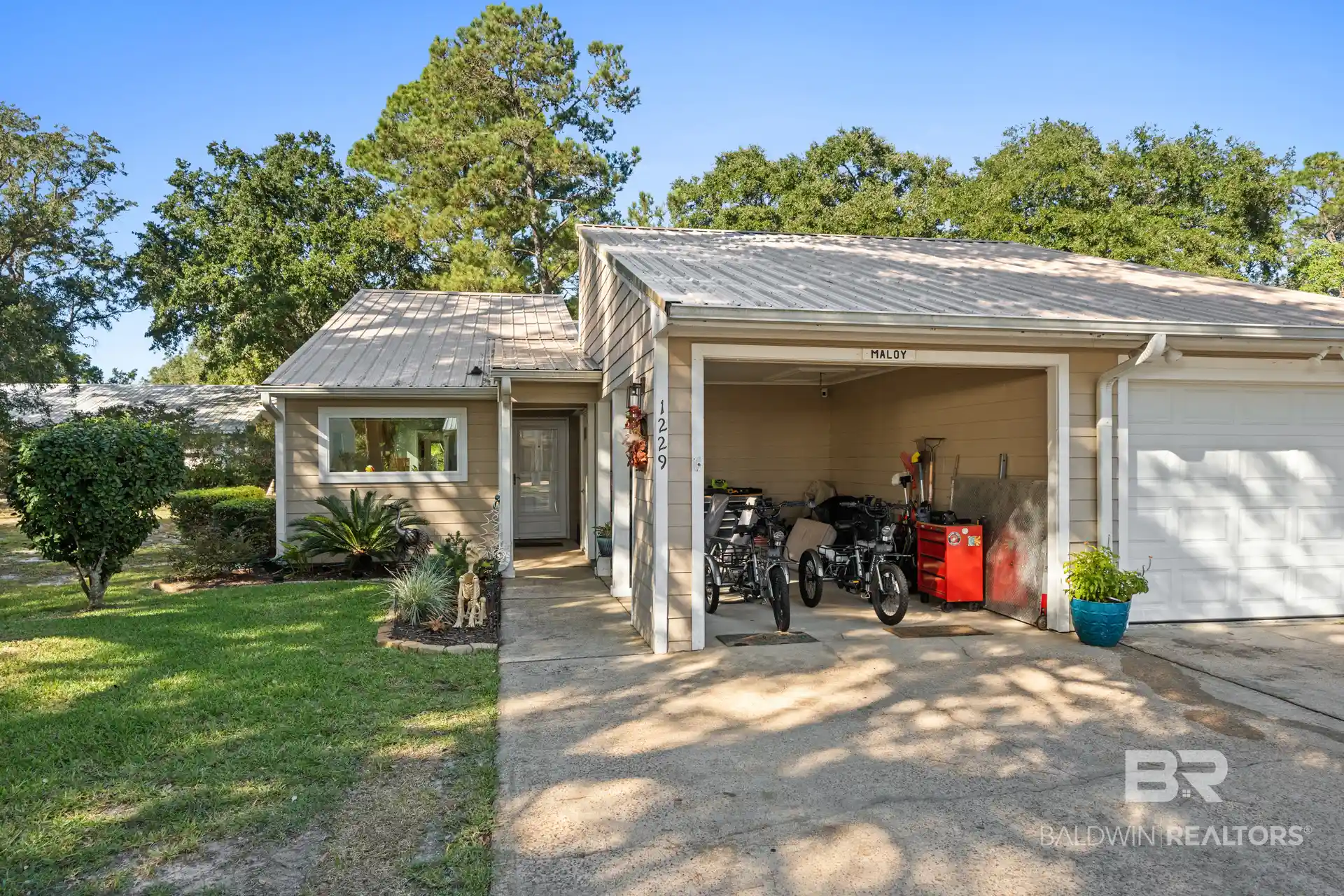 Photo 1 of Single family home for sale at 1229 Hummingbird Ln E #301, Gulf Shores, AL 36542 | MLS# 412137 | Listing updated on 2026-10-27