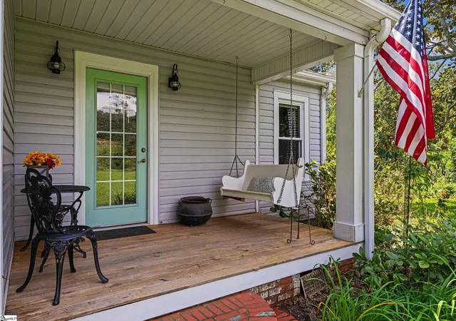Photo 3 of Single family home for sale at 726 Foster Rd, Inman, SC 29349 | MLS# 1602010 | Listing updated on 2026-08-27
