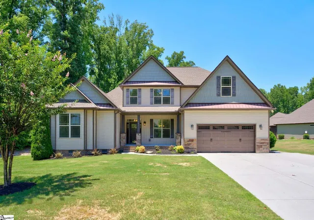1st image of 407 Oak Ridge Pl, Easley, SC 29642 | MLS# 1594329