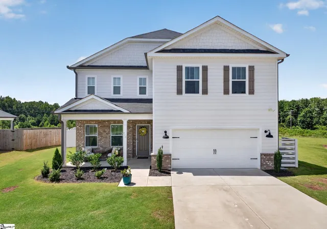 Photo 1 of Single family home for sale at 316 Alyssa Landing Dr, Fountain Inn, SC 29644 | MLS# 1601046 | Listing updated on 2026-08-31