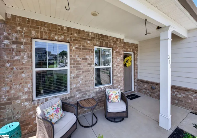 Photo 3 of Single family home for sale at 316 Alyssa Landing Dr, Fountain Inn, SC 29644 | MLS# 1601046 | Listing updated on 2026-08-31