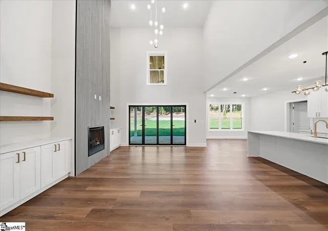 Photo 3 of Single family home for sale at 318 Bouldercrest Ct, Spartanburg, SC 29301 | MLS# 1598160 | Listing updated on 2026-07-18