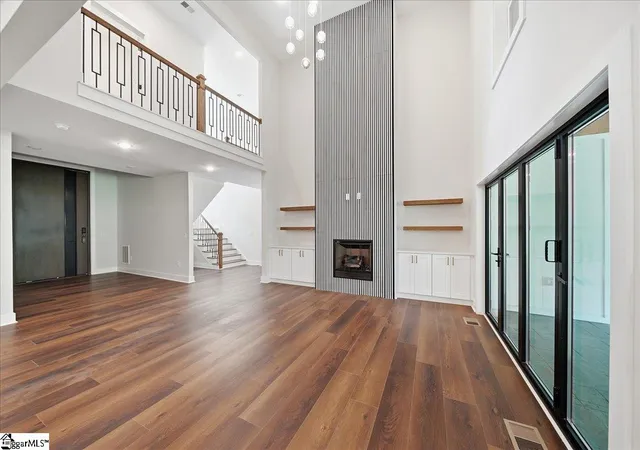 Photo 4 of Single family home for sale at 318 Bouldercrest Ct, Spartanburg, SC 29301 | MLS# 1598160 | Listing updated on 2026-07-18