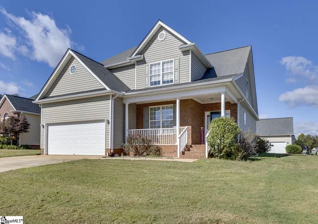 Photo 1 of Single family home for sale at 300 Stallion Rd, Greenville, SC 29617 | MLS# 1581826 | Listing updated on 2026-08-10