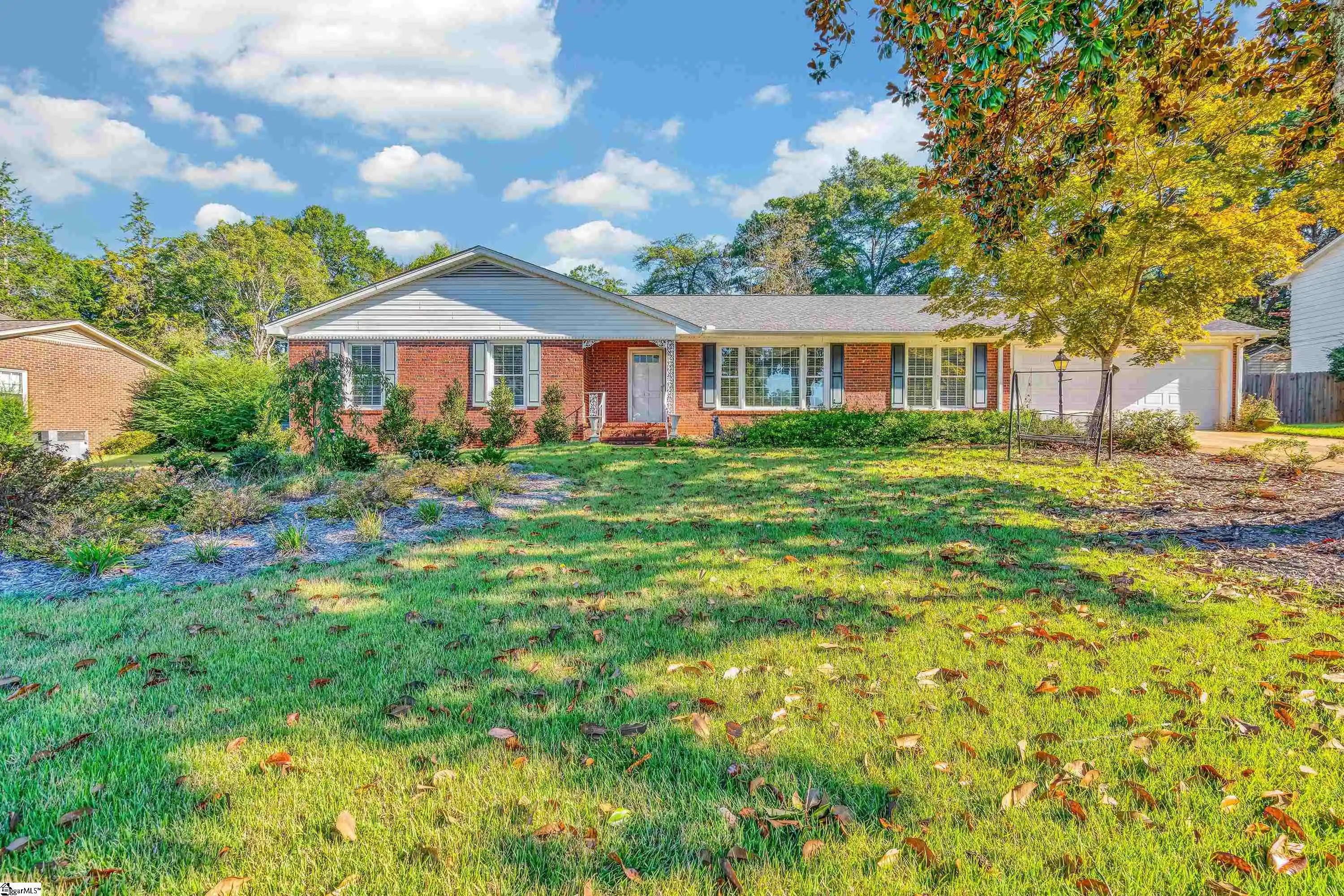 Photo 1 of Single family home for sale at 100 Overton Ave, Greenville, SC 29617 | MLS# 1606762 | Listing updated on 2026-10-21