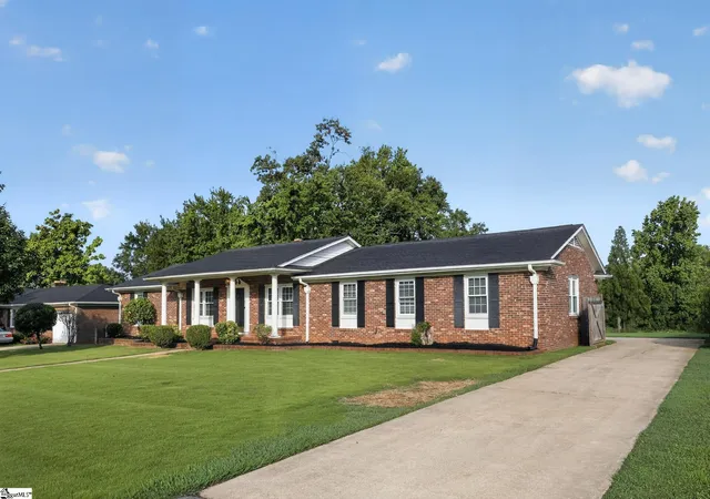 Photo 1 of Sale Pending at 308 Garrett St, Mauldin, SC 29662 | MLS# 1600105 | Listing updated on 2026-08-18