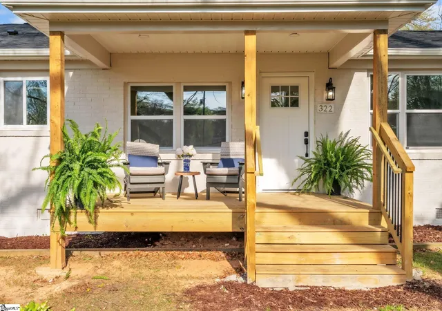 Photo 3 of Single family home for sale at 322 Piedmont Park Rd, Greenville, SC 29609 | MLS# 1582332 | Listing updated on 2026-06-04