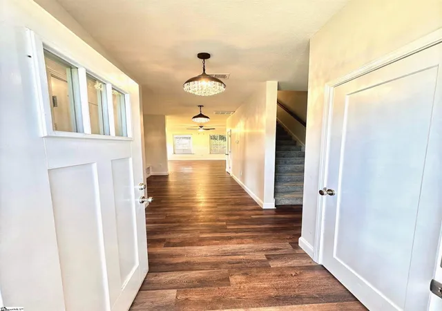 Photo 3 of Single family home for sale at 734 S Bomar Ave, Landrum, SC 29356 | MLS# 1601698 | Listing updated on 2026-09-15
