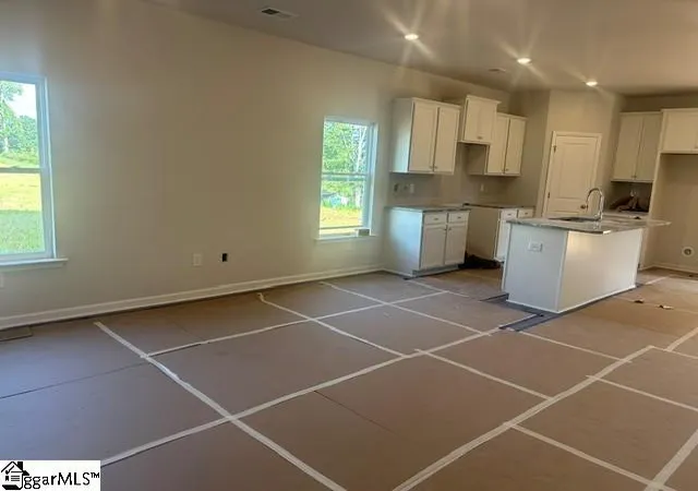 Photo 3 of Single family home for sale at 154 Cedar Shoals Ct, Easley, SC 29640 | MLS# 1601062 | Listing updated on 2026-08-16
