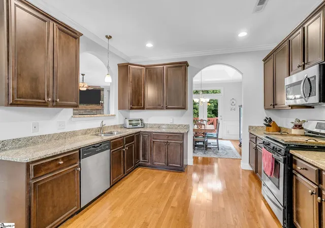 Photo 4 of Single family home for sale at 1037 Freshwater Ln, Easley, SC 29642 | MLS# 1600538 | Listing updated on 2026-10-05