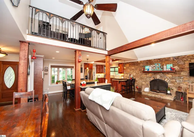 Photo 3 of Single family home for sale at 171 Hwy 11 Hwy, Landrum, SC 29356 | MLS# 1591304 | Listing updated on 2026-08-29