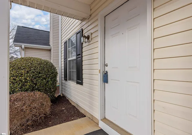 Photo 30 of Sale Pending at 109 Hammett Grove Ln, Greer, SC 29650 | MLS# 1596695 | Listing updated on 2026-09-01