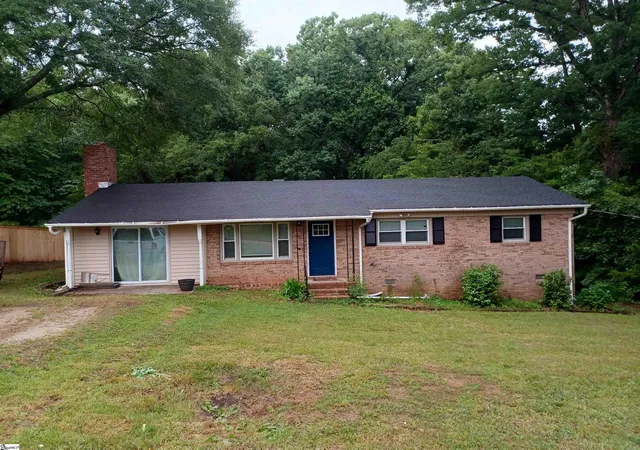 Homes for sale in Lancaster, SC | 616 Sunset Cir, Lancaster, SC 29720 | MLS# 1596329