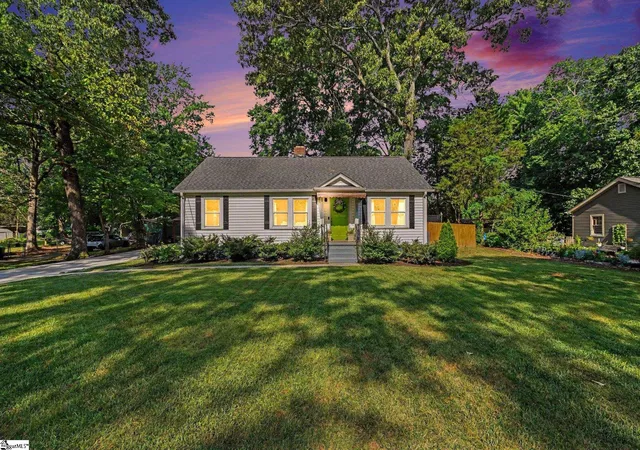 Homes for sale in Taylors, SC | 103 Sutton Dr, Taylors, SC 29687 | MLS# 1597332