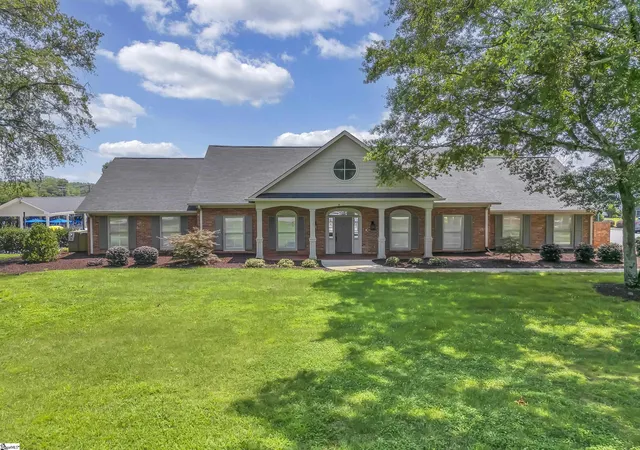Photo 38 of Single family home for sale at 221 Briar Creek Dr, Greer, SC 29650 | MLS# 1599410 | Listing updated on 2026-08-28