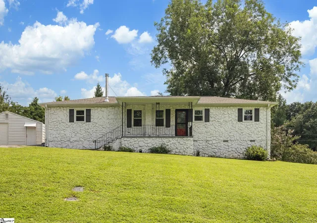 Photo 1 of Sale Pending at 410 Ray Blackley Rd, Inman, SC 29349 | MLS# 1600216 | Listing updated on 2026-08-31