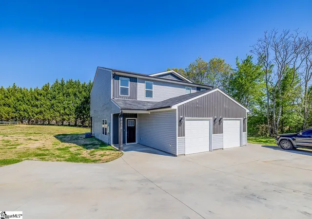 Photo 3 of Multi family home for sale at 4048 Parris Bridge Rd, Boiling Springs, SC 29316 | MLS# 1596950 | Listing updated on 2026-07-07