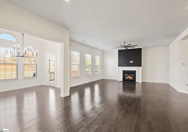 Photo 3 of Single family home for sale at 5 Brennan Pl, Greenville, SC 29609 | MLS# 1597722 | Listing updated on 2026-09-16