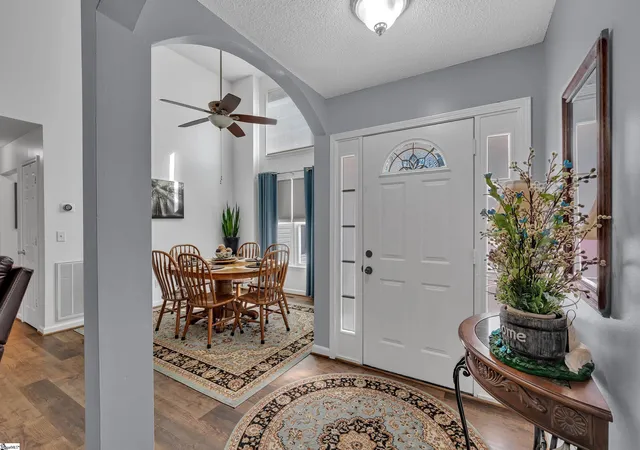 Photo 3 of Single family home for sale at 4 Brooke Lee Cir, Taylors, SC 29687 | MLS# 1576790 | Listing updated on 2026-08-11