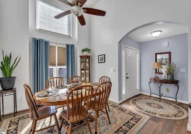 Photo 3 of Single family home for sale at 4 Brooke Lee Cir, Taylors, SC 29687 | MLS# 1576790 | Listing updated on 2026-10-25