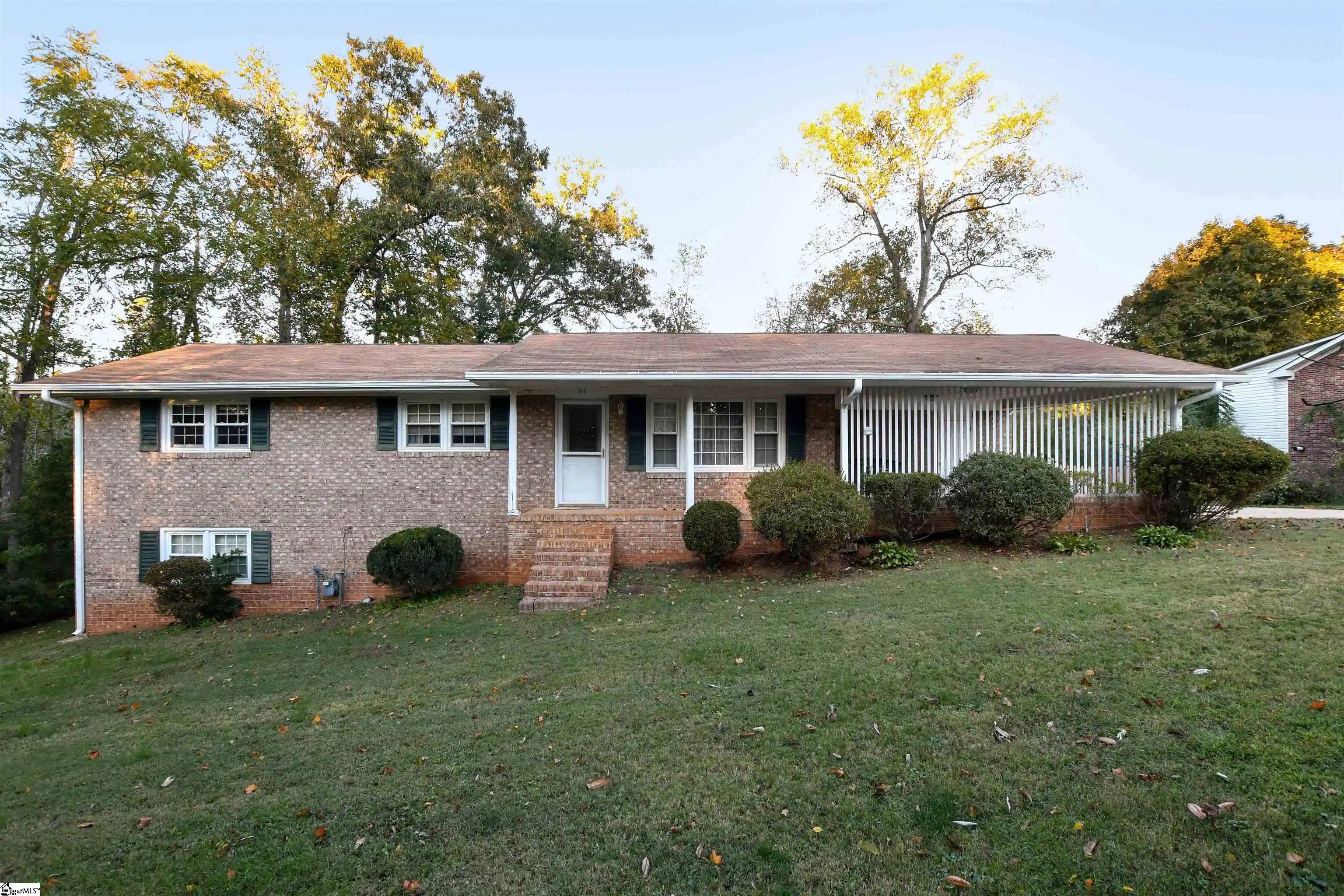 Photo 1 of Single family home for sale at 317 Richmond Dr, Greenville, SC 29617 | MLS# 1607311 | Listing updated on 2026-10-25