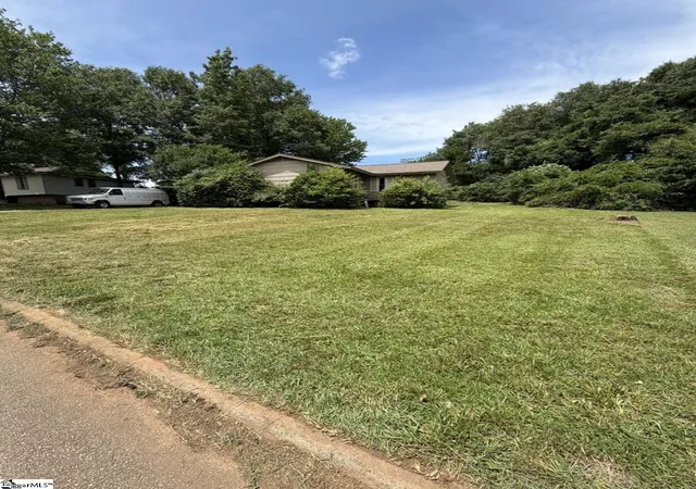 Homes for sale in Easley, SC | 123 Shallowford Rd, Easley, SC 29640 | MLS# 1595664