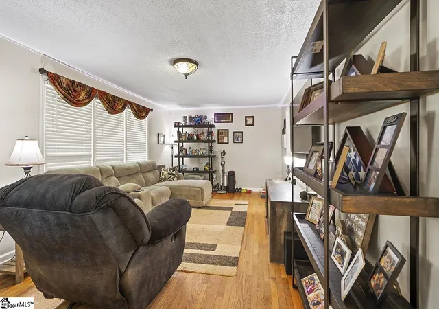 Photo 1 of Single family home for sale at 267 Gastley Dr, Clinton, SC 29325 | MLS# 1601521 | Listing updated on 2026-08-20