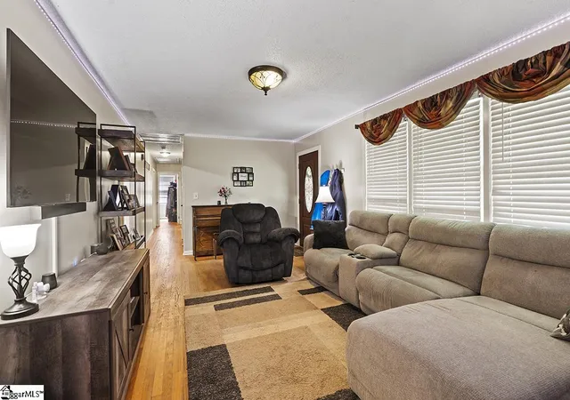 Photo 2 of Single family home for sale at 267 Gastley Dr, Clinton, SC 29325 | MLS# 1601521 | Listing updated on 2026-08-20