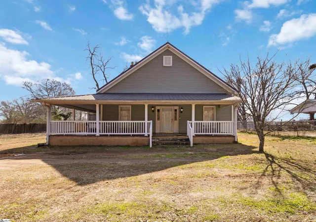 Homes for sale in Enoree, SC | 8768 Hwy 92, Enoree, SC 29335 | MLS# 1596076